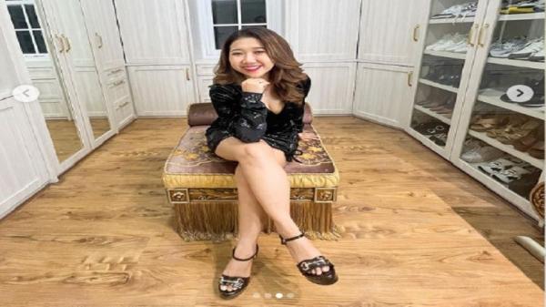 Sosok Kiki Saputri, Komedian yang Berani Roasting Pejabat hingga Anak Presiden