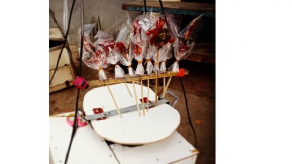 Nostalgia jajanan zaman dulu era 90-an, Gulali (Foto: Instagram/Dinaguntur)