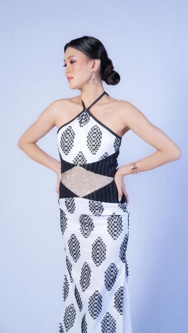 Natasha Manuella memakai AMERO Jewellery X Livette by Liliana Tanoesoedibjo.  (Foto: instagram)