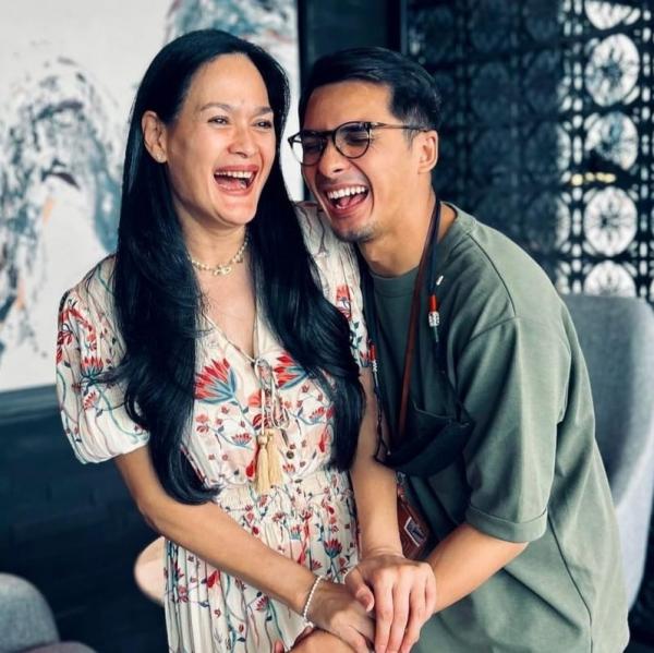 Potret ibu artis awet muda. (Foto: Instagram)