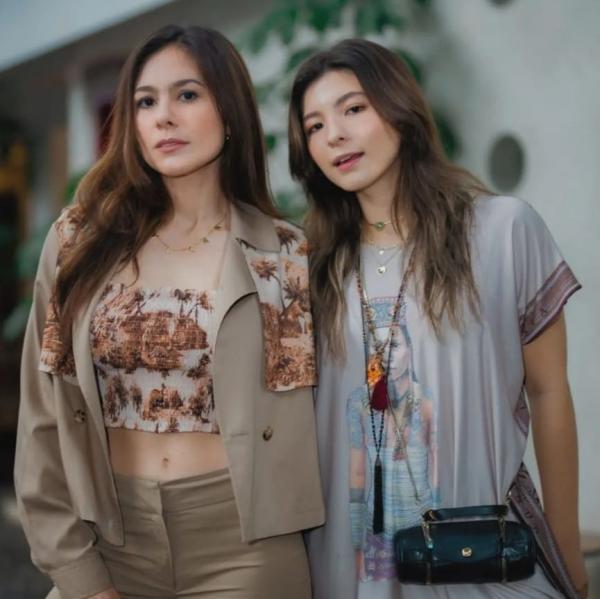 Potret ibu artis awet muda. (Foto: Instagram)