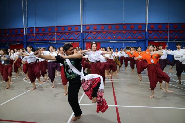 Peserta antusias mengikuti pertukaran budaya di Bangkok (Foto: KBRI)