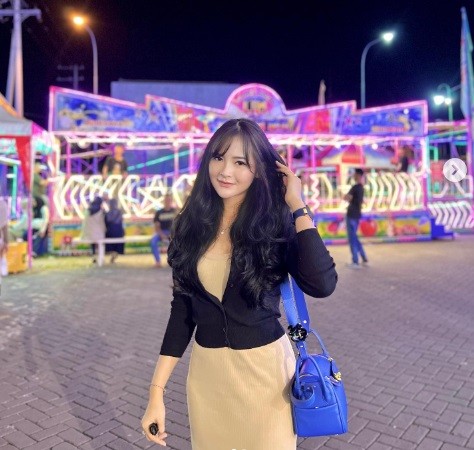 Intip potret cantik Bella Bonita istri Denny Caknan. (foto: instagram)