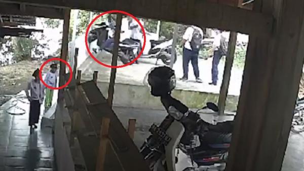 Detik-Detik Bocah SD Tewas Tertimpa Tembok Roboh Tangkapan Layar bocah tewas tertimpa tembok roboh saat wudu.