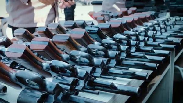 SENJATA API POLRES SUKABUMI1 Seluruh senjata api personel Polres Sukabumi diperiksa. (FOTO: ILHAM NUGRAHA)