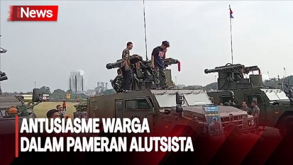  Pameran Alutsista Menarik Perhatian Pengunjung di Monas