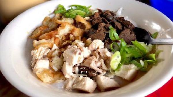 Bubur Ayam PMI. (FOTO: istimewa)