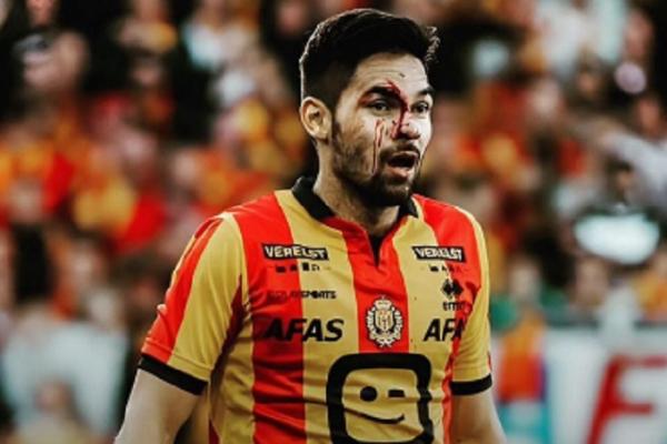 Bek Timnas Indonesia Sandy Walsh mengalami gegar otak saat bertanding bersama KV Mechelen. (Foto: KV Mechelen)