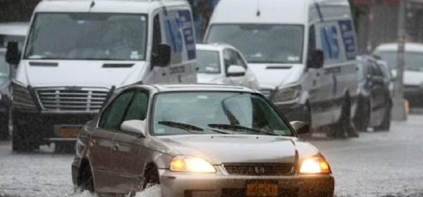 Banjir Dahsyat di New York, Kereta Bawah Tanah hingga Penerbangan Berhenti Beroperasi