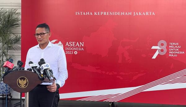 Jokowi Tugaskan Sandiaga Uno Percepat Pembangunan Sejumlah Psn