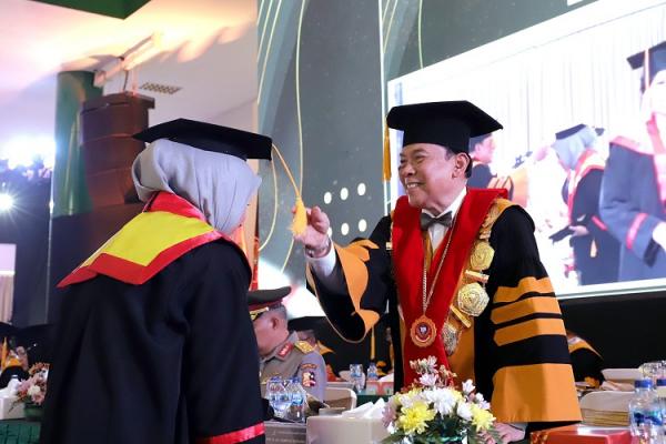 Ubhara Jaya meluluskan sebanyak 1.299 mahasiwa. (Foto: dok Universitas Bhayangkara)