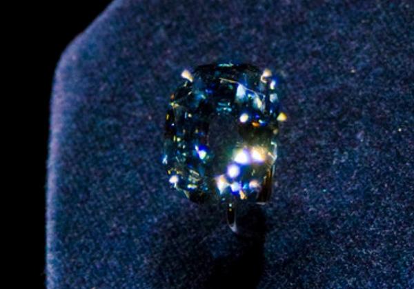 The Wittelsbach Graff Diamond Ring