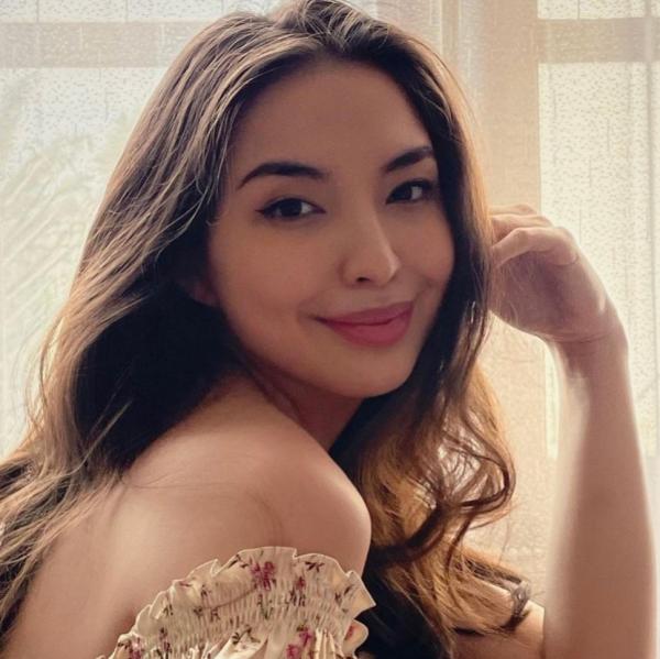 Artis cantik nikahi pria Malaysia. (Foto: instagram)