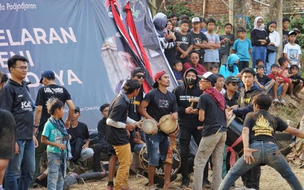seni pertunjukan tradisional sunda