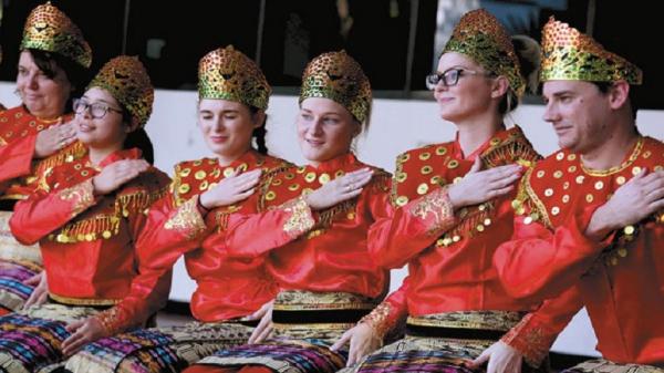  Salah satu 34 tarian daerah beserta asalnya ini dari Aceh atau dikenal dengan tari saman. (Foto: Istimewa)