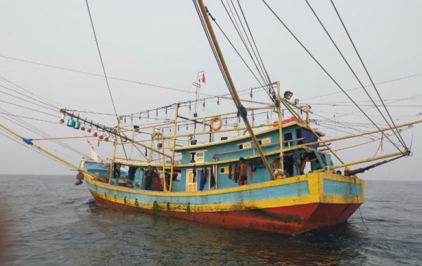 kapal tanpa dokumen perizinan KKP Kapal tanpa dilengkapi dokumen perizinan berusaha subsektor penangkapan ikan (SIPI). (Foto: dok KKP)