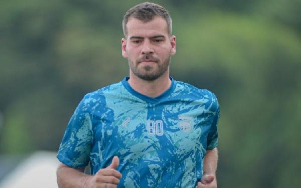 Didepak PSM Karena Dianggap Tua, Pieter Huistra: Wiljan Pluim Masih Seperti Pemain Muda