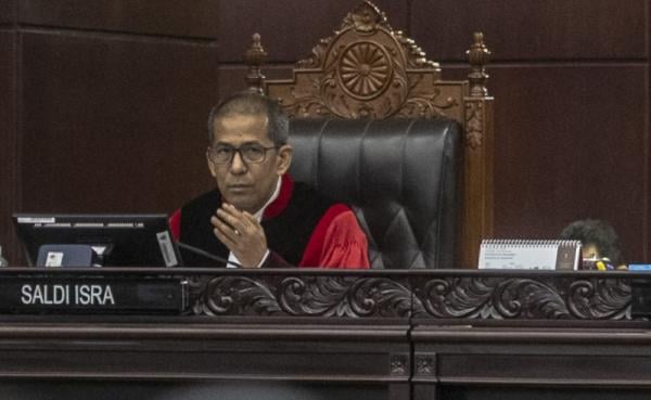 Saldi Isra Tak Langgar Etik karena Dissenting Opinion Putusan Batas Usia Capres-Cawapres