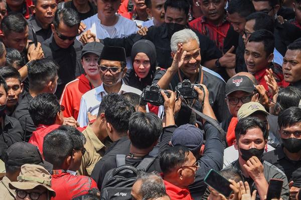 Sikat KKN, Ganjar-Mahfud Komitmen Perkuat KPK hingga Wujudkan UU Perampasan Aset