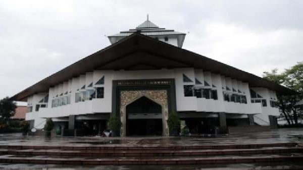 MASJID AL UKKHUWAH BANDUNG Masjid AL Ukkhuwah, Jalan Wastukancana, Kota Bandung. (FOTO: ISTIMEWA)