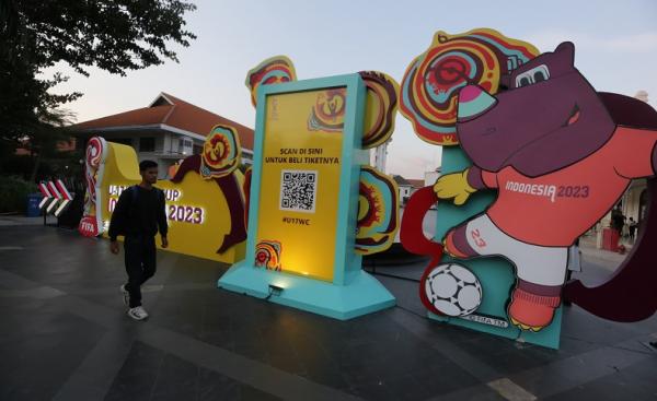 Dekorasi Piala Dunia U-17 di Kota Surabaya. (istimewa).