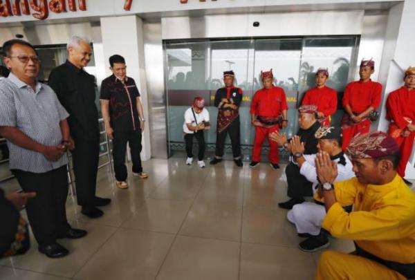 Capres Partai Perindo Ganjar Pranowo mendapat sambutan saat kunjungan ke Lampung. (Foto: MNC Media)