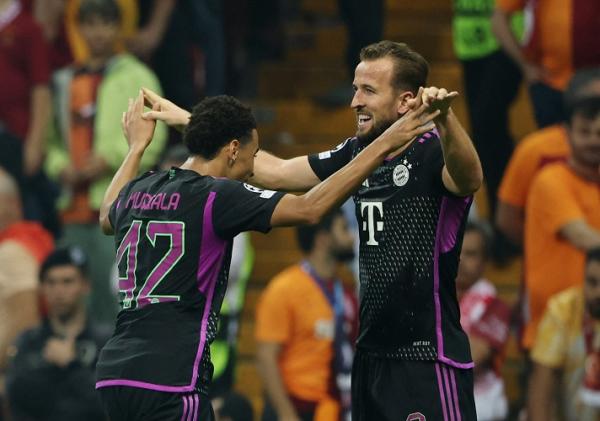 Bayern Kane Musiala Bayern Munchen menang 3-1 atas tuan rumah Galatasaray di lanjutan Liga Champions 2023/2024. Duet Harry Kane dan Jamal Musiala jadi mimpi buruk sang tuan rumah. (foto: REUTERS)