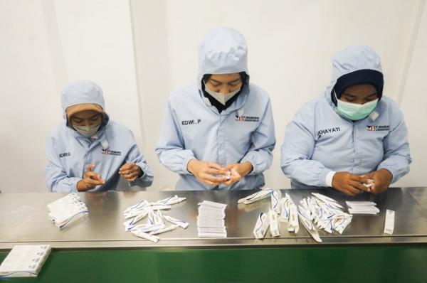 Ilustrasi situasi pabrik PT Menarini Indria (Foto: iNews.id/ Aldhi Chandra Setiawan)