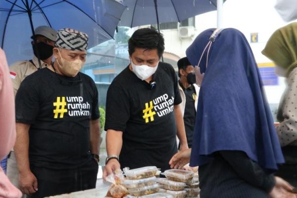 UMP menggelar Pasar Ramadhan dengan menggandeng pelaku UMKM . (Foto: dok UMP)