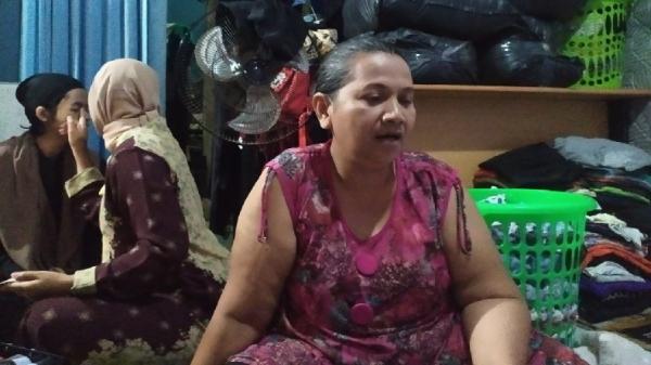 ALUMNI ITB MENGGELANDANG Fitria Ariani, tetangga Enuh di Ujungberung, Kota Bandung. (FOTO: istimewa)