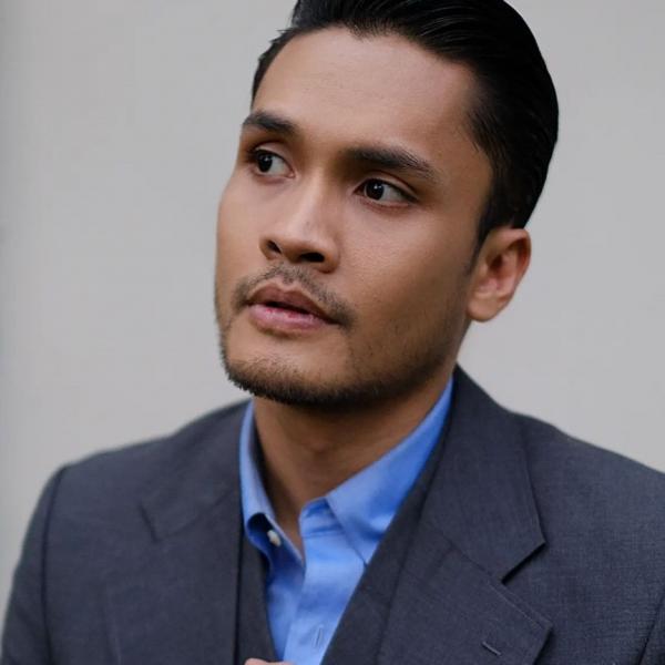 Artis pria keturunan eropa. (Foto: instagram)