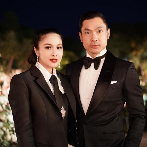 Artis Menikah karena Dijodohkan. (Foto: instagram)