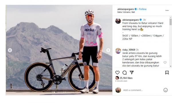 Pembalap Aprilia Racing, Aleix Espargaro Pembalap Aprilia Racing, Aleix Espargaro membagikan keseruannya bersepeda dari Uluwatu ke Gunung Batur, Bali. (Foto: Instagram @aleixespargaro)