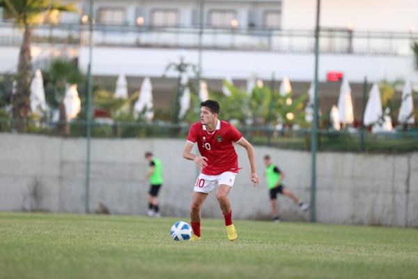 Media Vietnam Kagumi Gaya Main Pemain Keturunan Indonesia Justin Hubner: Dia Tembok Kokoh!