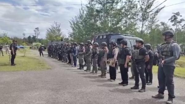 OPM Makin Agresif, Kapolda Papua Kirim 20 Personel Tambahan ke Sugapa Intan Jaya<