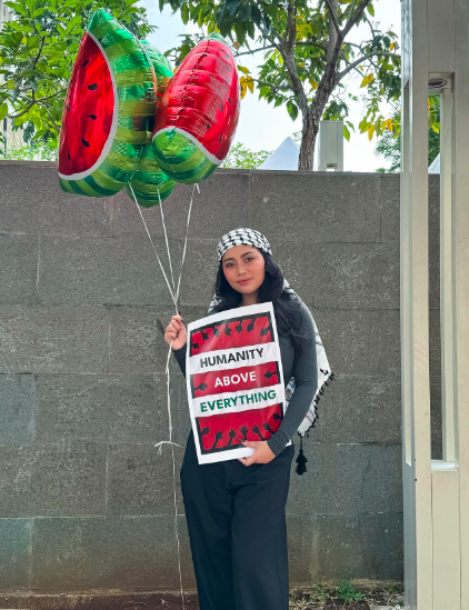 Artis ikut aksi bela Palestina. (foto: instagram)