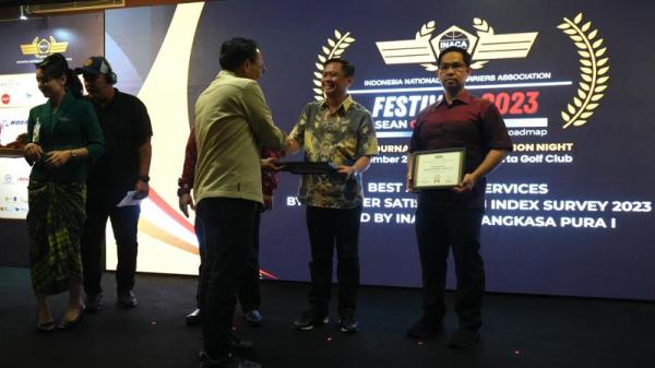 Prosesi pemberian Penghargaan Bandara Terbaik Versi CSI 2023. (Foto: dok AP1)