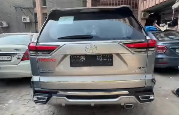 Modifikasi Innova Zenix Jadi Alphard 2