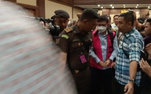 Johnny G Plate Divonis 15 Tahun, Terbukti Minta Uang kepada Dirut BAKTI Kominfo