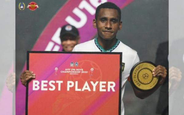 pesepak bola Iqbal Gwijangge. (Foto: PSSI)