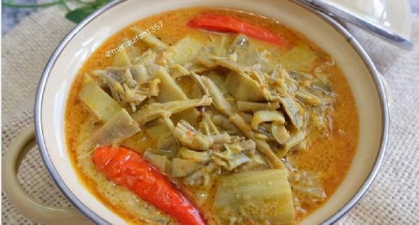 Resep Gulai Jantung Pisang, Punya Cita Rasa Unik Menggugah Selera