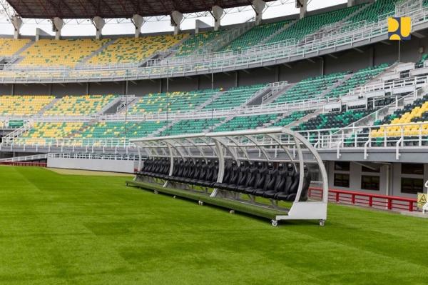 Stadion Gelora Bung Tomo Stadion Gelora Bung Tomo.