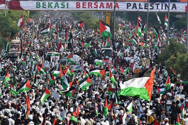 Aksi Ribuan Warga Bekasi bersama Rakyat Palestina