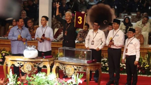 Ini 11 Nama Panelis Debat Perdana Capres, Ada Eks Ketua Komnas HAM hingga Pakar Hukum