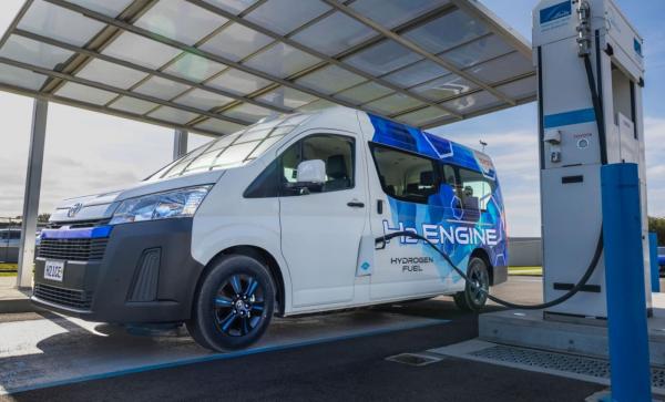 Toyota HiAce Hidrogen 4