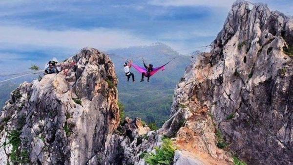 Gunung Hawu. (Foto: Istimewa) 