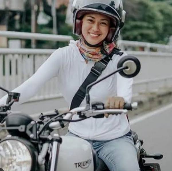 Artis cantik anak motor. (Foto: instagram)