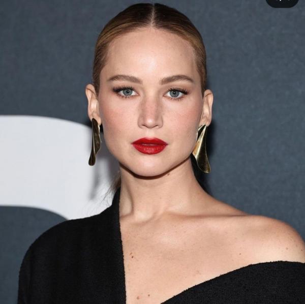 Screenshot 20231121 064012 Instagram Dereta Artis Dunia Alami Kesepian. (Foto: instagra)