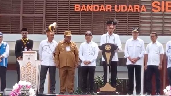 Jokowi Resmikan Operasional 2 Bandara Siboru Fakfak Dan Douw Aturure