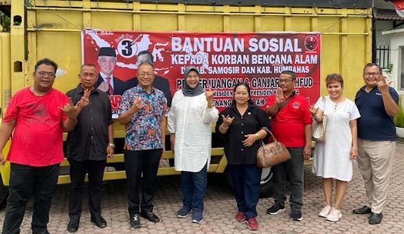 TPD Ganjar-Mahfud Salurkan Bantuan bagi Korban Banjir Bandang di Samosir